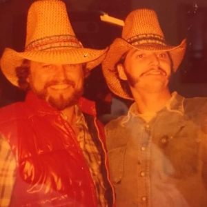 Meet your Posher, Don